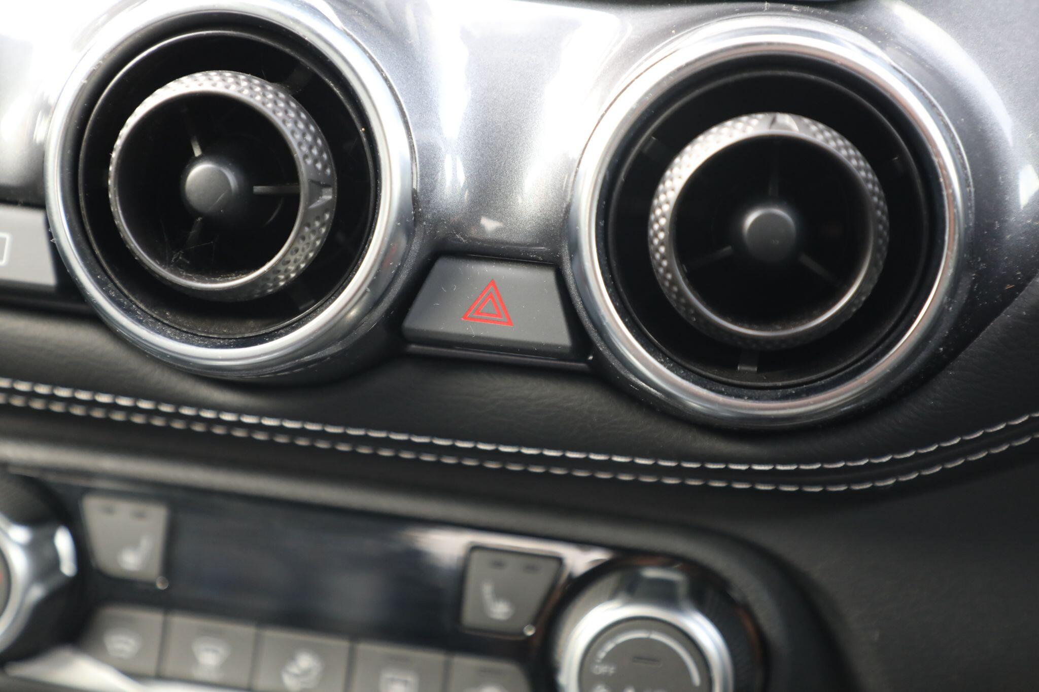 Large vehicle image